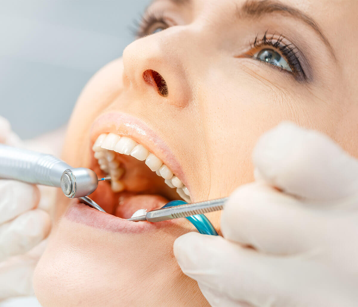 Dentists in Los Angeles